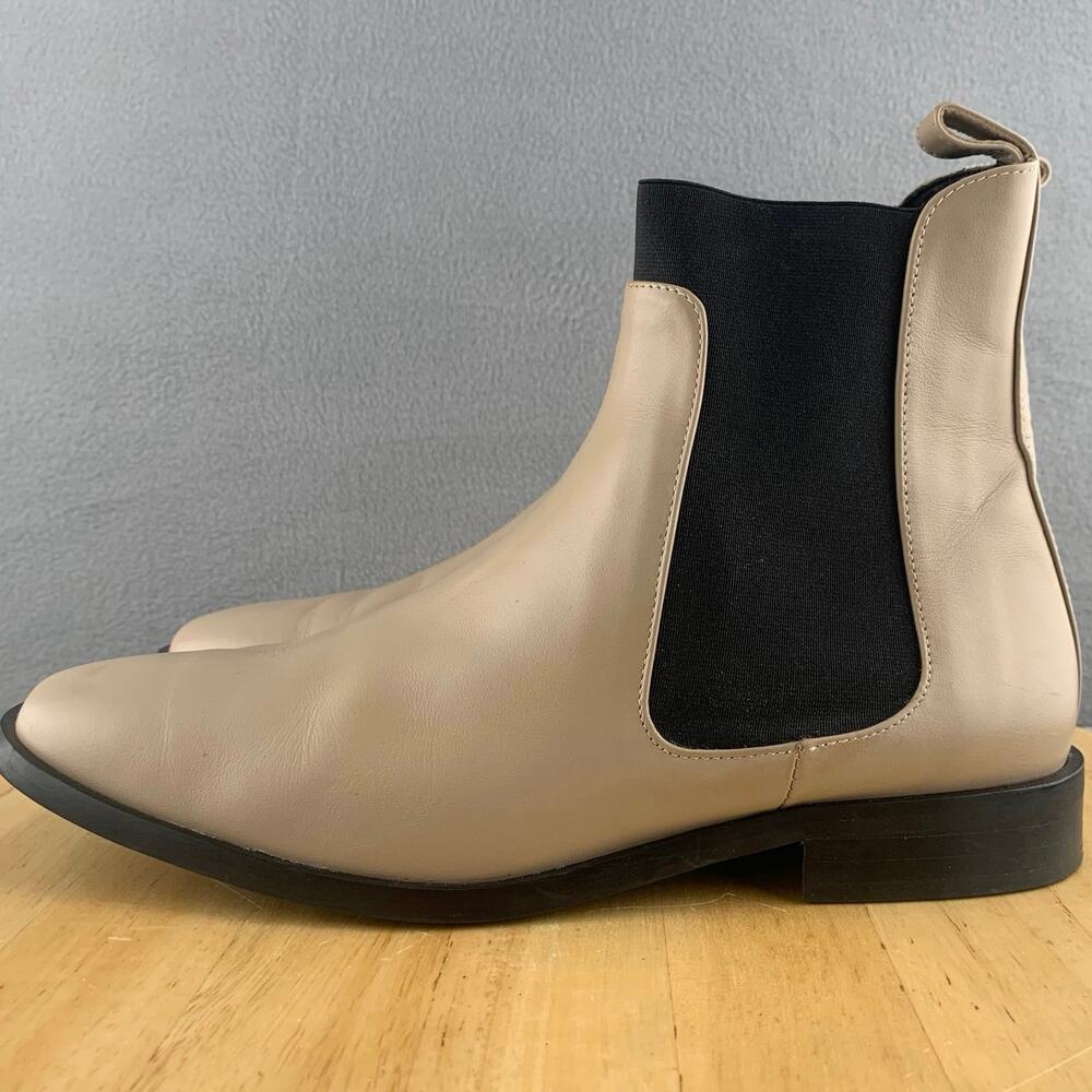 Everlane The Italian Leather Square Toe Chelsea Boot Cream Women’s Size 9.5 US